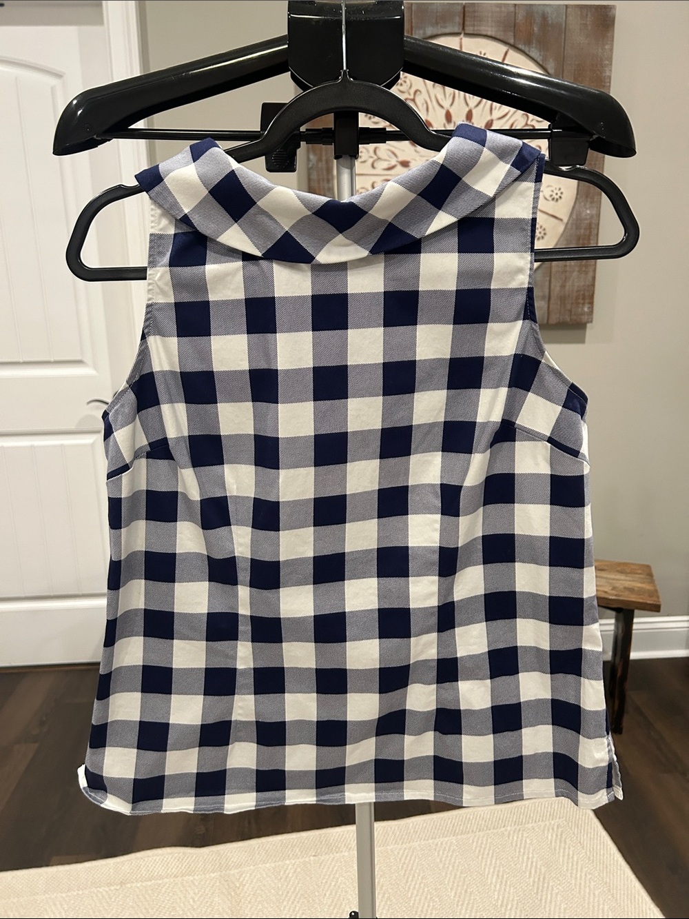 Talbots Navy and White Gingham Sleeveless Top beautiful accent collar